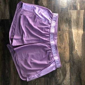 NWOT Womens Under Armour shorts - size XL